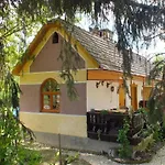 In Doebroekoez Mit Privatem Pool By Interhome