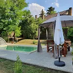 In Doebroekoez Mit Privatem Pool By Interhome