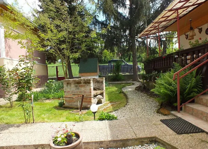 In Doebroekoez Mit Privatem Pool By Interhome *